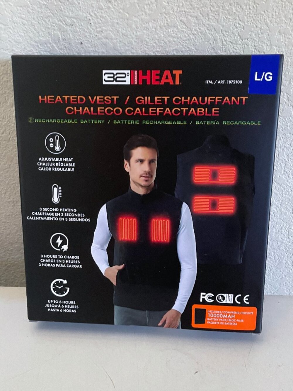NEW IN BOX 32 Degrees Rechargeable Heated Vest Black, Battery Pack, 4 Zones. L